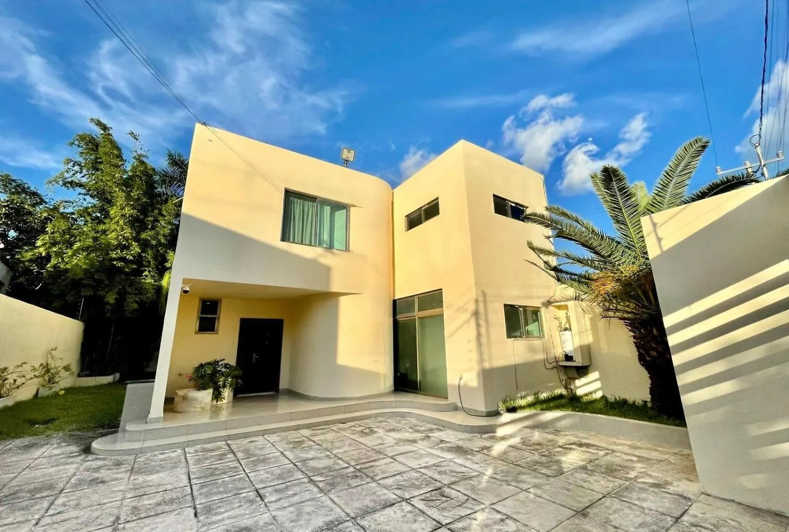 Casa Con Amplios Espacios Cancún